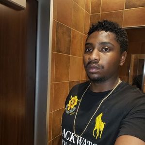 Meet your Posher, Roy